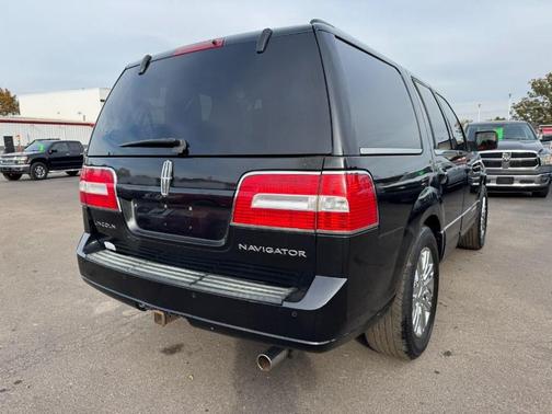 2010 Lincoln Navigator Base