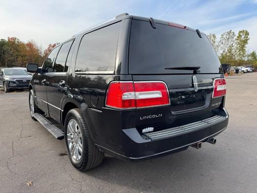 2010 Lincoln Navigator Base