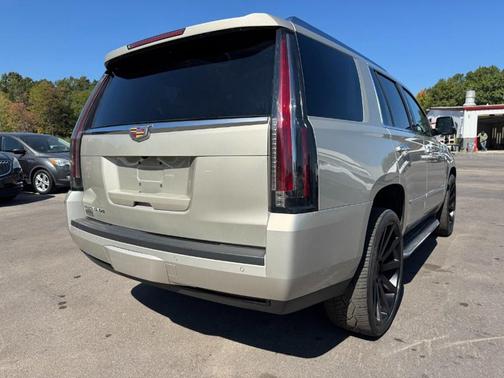 2016 Cadillac Escalade Luxury