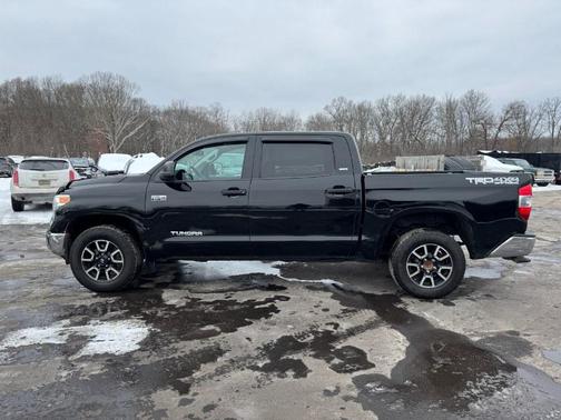 2016 Toyota Tundra SR5