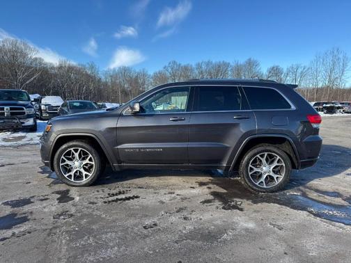2018 Jeep Grand Cherokee Sterling Edition