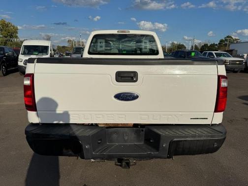2013 Ford F-250 4WD SuperCab 158' XL