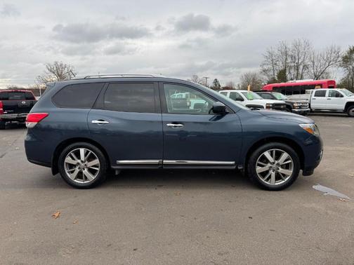 2016 Nissan Pathfinder Platinum