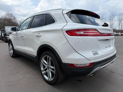 2015 Lincoln MKC Base