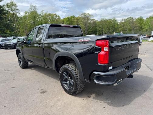 Black 2019 Chevrolet Silverado 1500 Custom Trail Boss