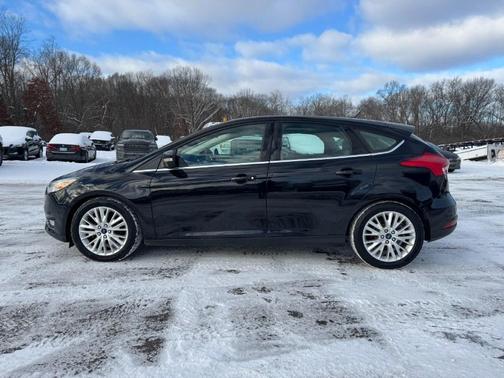 2017 Ford Focus Titanium