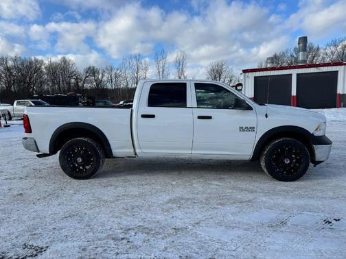2015 RAM 1500 ST
