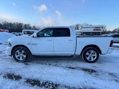 2016 RAM 1500 Sport