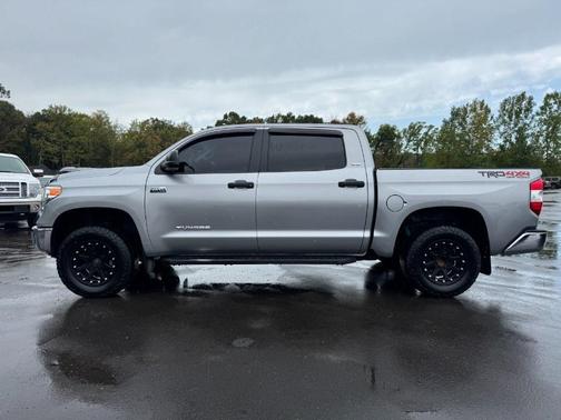 2015 Toyota Tundra SR5