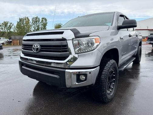 2015 Toyota Tundra SR5