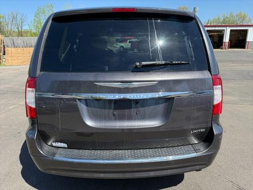 2016 Chrysler Town & Country Limited