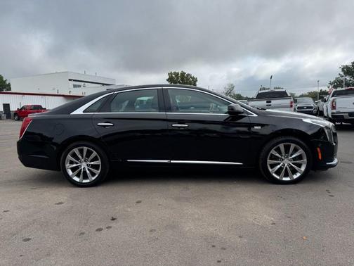 2018 Cadillac XTS Base
