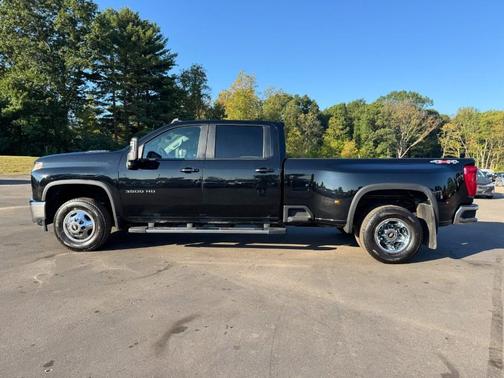 2022 Chevrolet Silverado 3500 LT