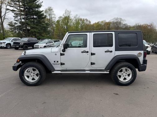 Silver 2007 Jeep Wrangler Unlimited X