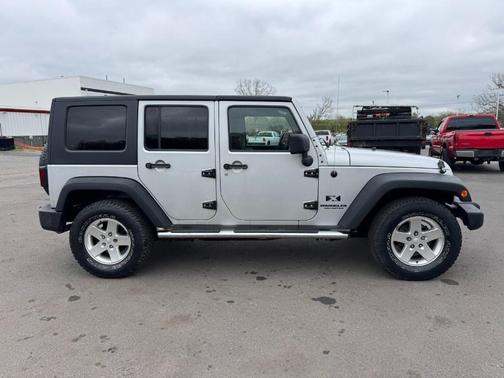 Silver 2007 Jeep Wrangler Unlimited X