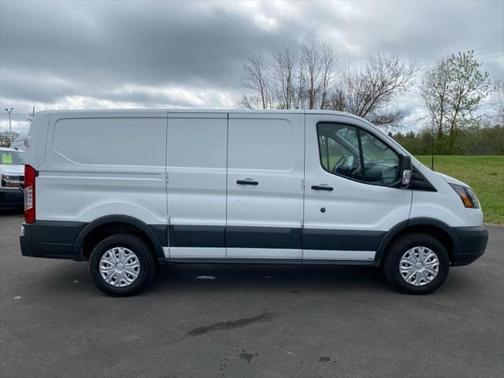 2017 Ford Transit-250 Base