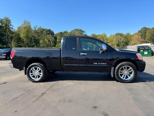 2012 Nissan Titan SL