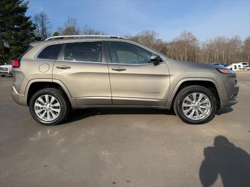 2017 Jeep Cherokee Overland