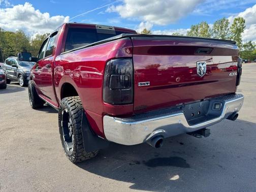 2017 RAM 1500 SLT