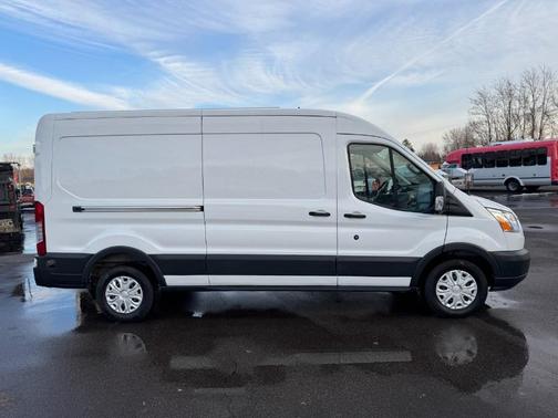 2017 Ford Transit-250 Base