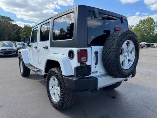 2011 Jeep Wrangler Unlimited Sahara