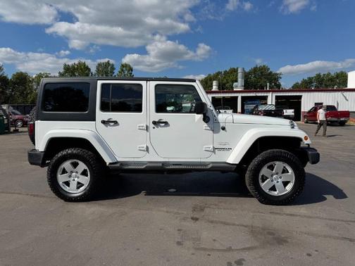 2011 Jeep Wrangler Unlimited Sahara