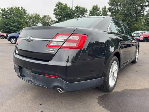 2014 Ford Taurus SEL
