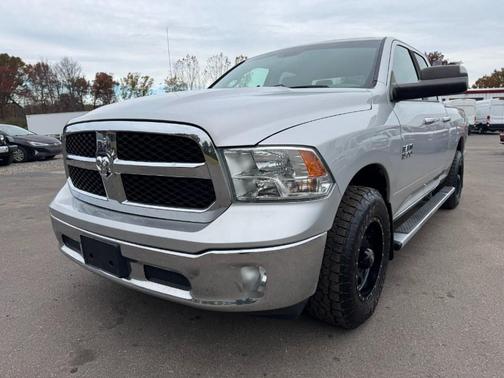 2016 RAM 1500 SLT