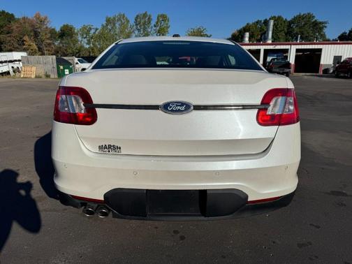 2011 Ford Taurus SEL