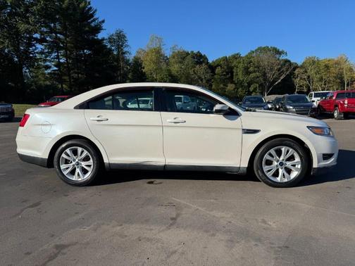 2011 Ford Taurus SEL