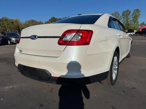 2011 Ford Taurus SEL