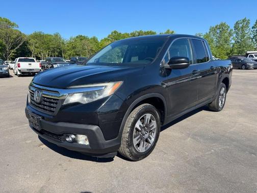 Crystal Black Pearl 2017 Honda Ridgeline RTL