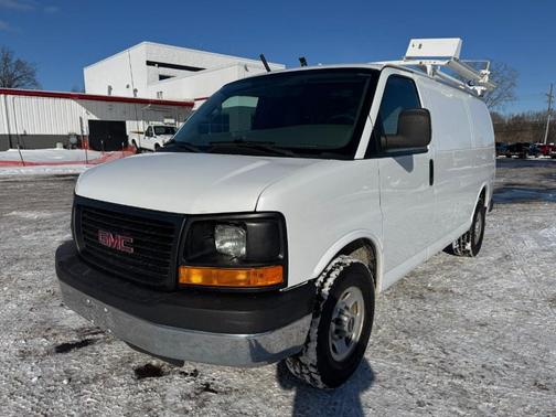 2016 GMC Savana 3500 1WT