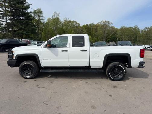 Summit White 2017 Chevrolet Silverado 2500 WT