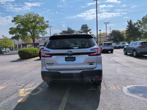 Ice Silver Metallic 2025 Subaru Ascent Onyx Edition Touring 7-Passenger