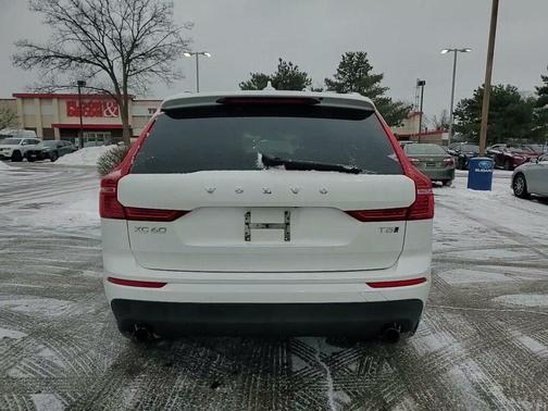 2019 Volvo XC60 T5 Momentum