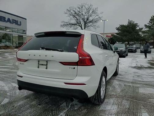 2019 Volvo XC60 T5 Momentum