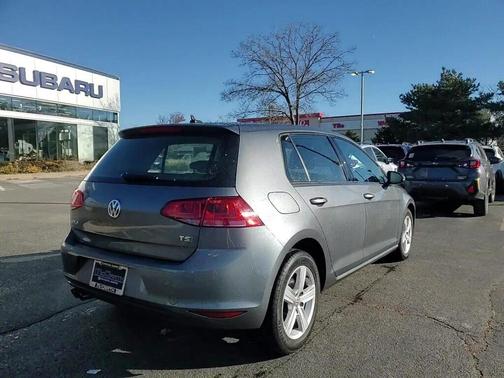 2017 Volkswagen Golf TSI Wolfsburg Edition 4-Door