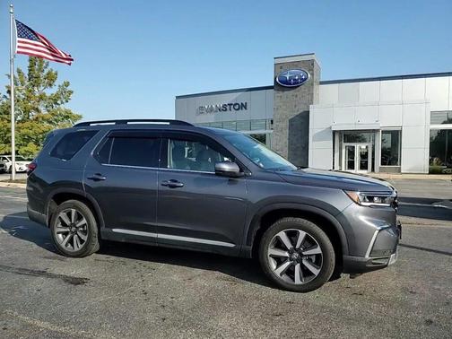 2025 Honda Pilot Touring 8-Passenger