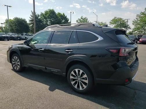 2025 Subaru Outback Touring XT