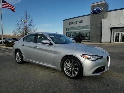 2017 Alfa Romeo Giulia Base