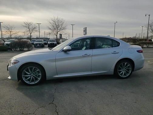 2017 Alfa Romeo Giulia Base