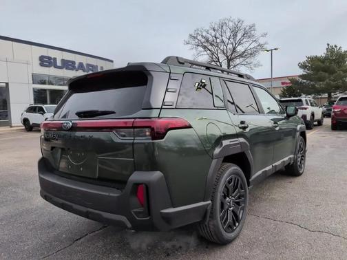 Deep Emerald Green Pearl 2026 Subaru Outback Limited XT