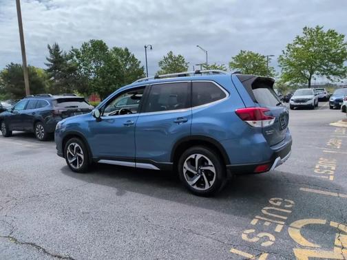 Horizon Blue Pearl 2024 Subaru Forester Touring