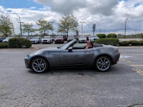 Machine Gray Metallic 2022 Mazda MX-5 Miata Grand Touring