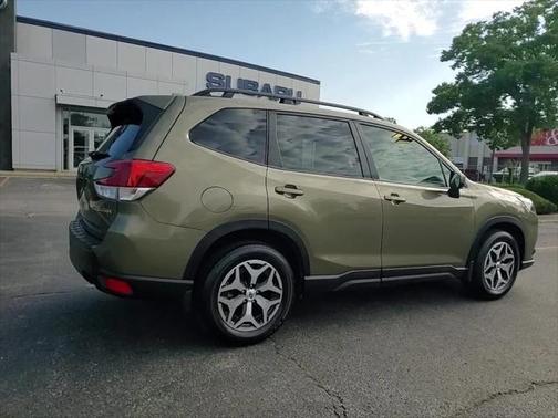 2022 Subaru Forester Premium