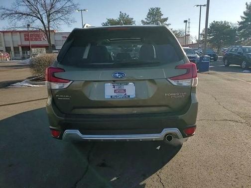 2023 Subaru Forester Touring