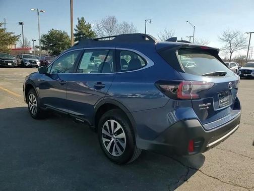 2022 Subaru Outback Base