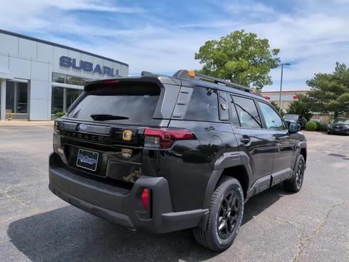 Crystal Black Silica 2026 Subaru Outback Wilderness