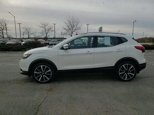 2017 Nissan Rogue Sport SL
